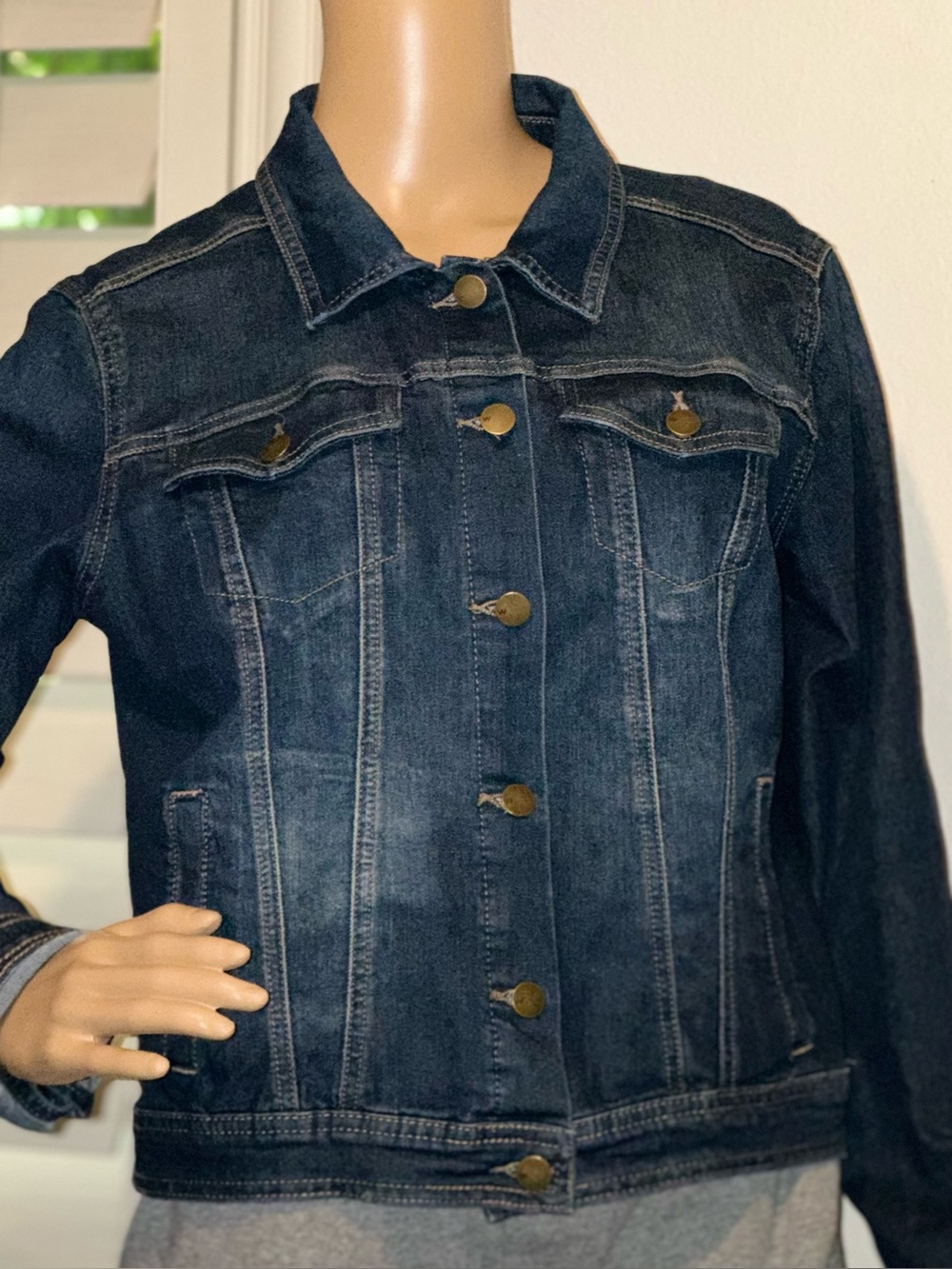 Westport Embroidered Rose Denim Jacket – Dark Wash Floral Shacket – Size M - Picture 2 of 12